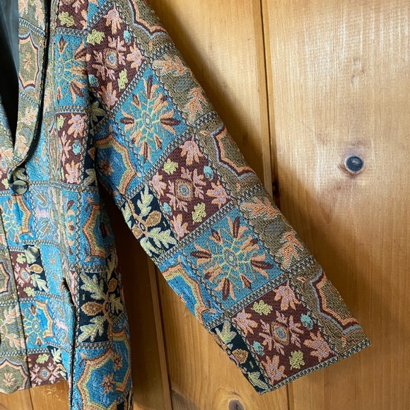 Vintage Patterned Blazer - Picture 8 of 10